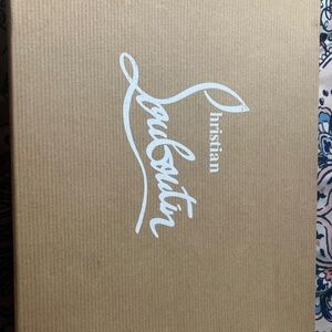 Louis Vuitton women sneakers
